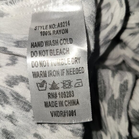 SURF Gypsy Women's Printed Cover-Up Swim Pants. Size Medium. NWT $80 - Picture 4 of 5